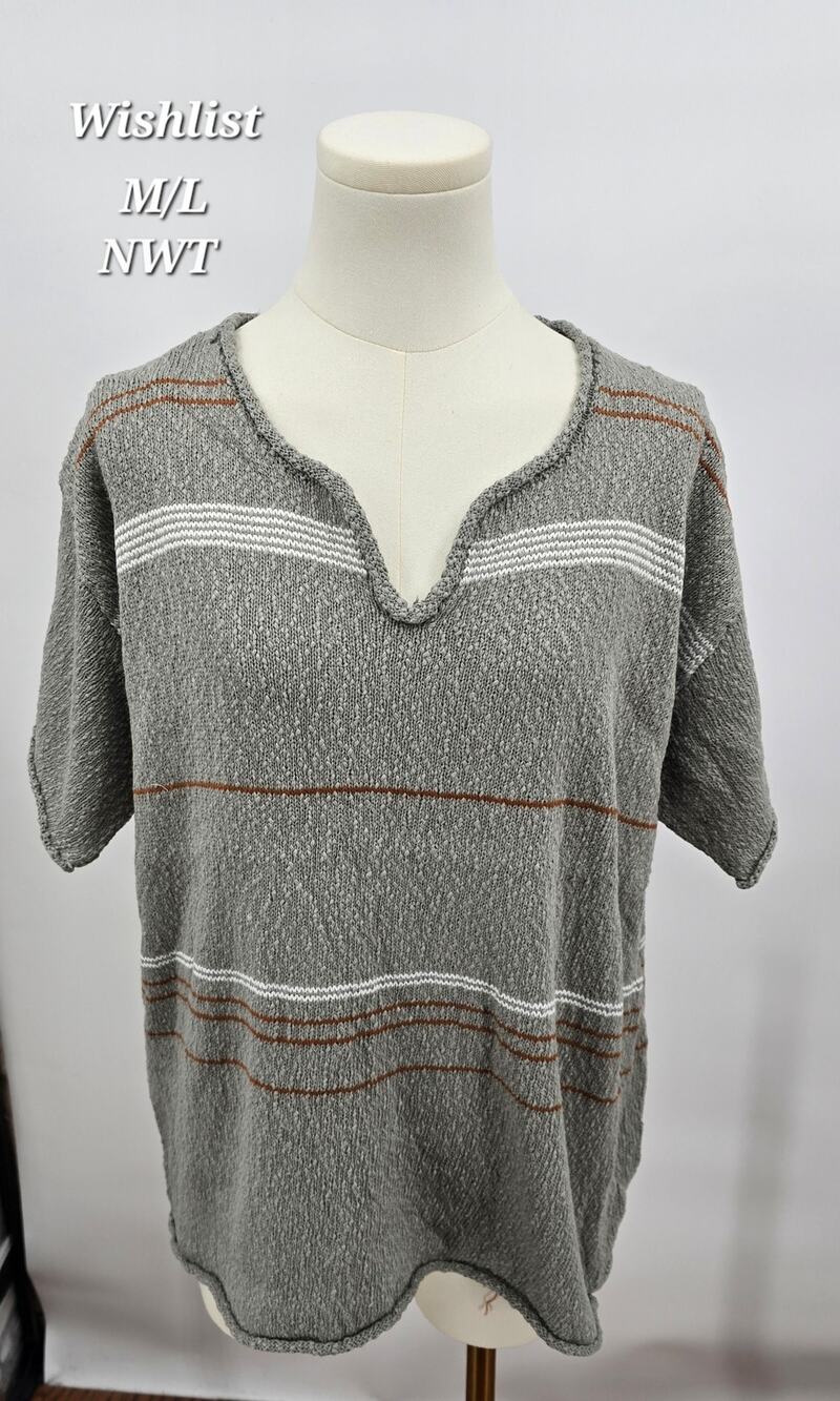 Wishlist Minimalist Cottagecore Lizard Grey Textured‎ Sweater Top